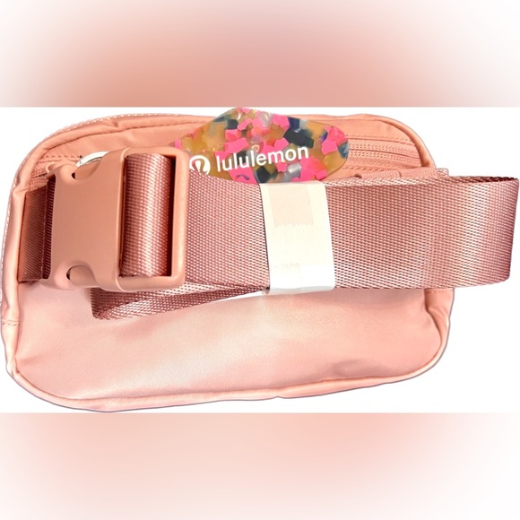 NWT Lululemon Everywhere Belt Bag-Pink Pastel. Key chain not included. - Picture 3 of 7